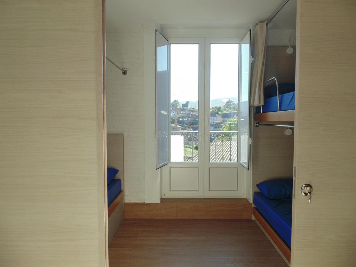 Hostel Albergue O Meson Puentesampayo Bagian luar foto